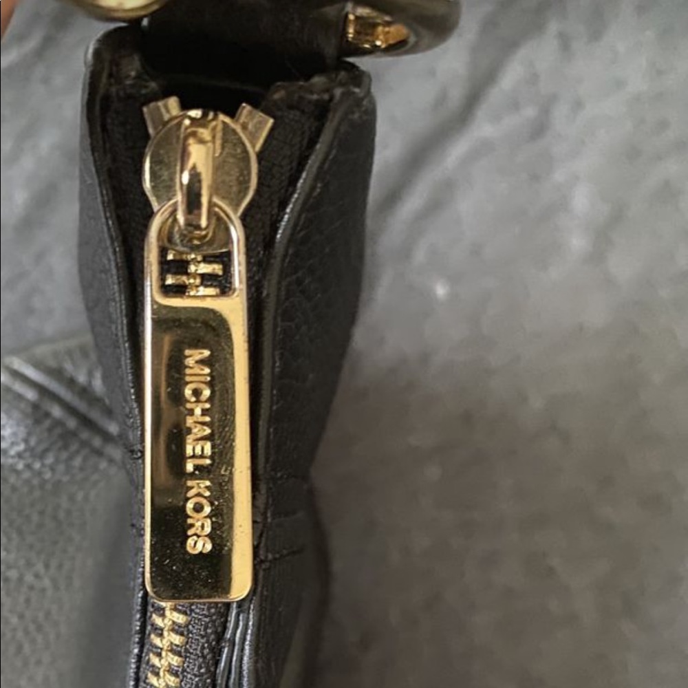 MK Handbag - Picture 4 of 5